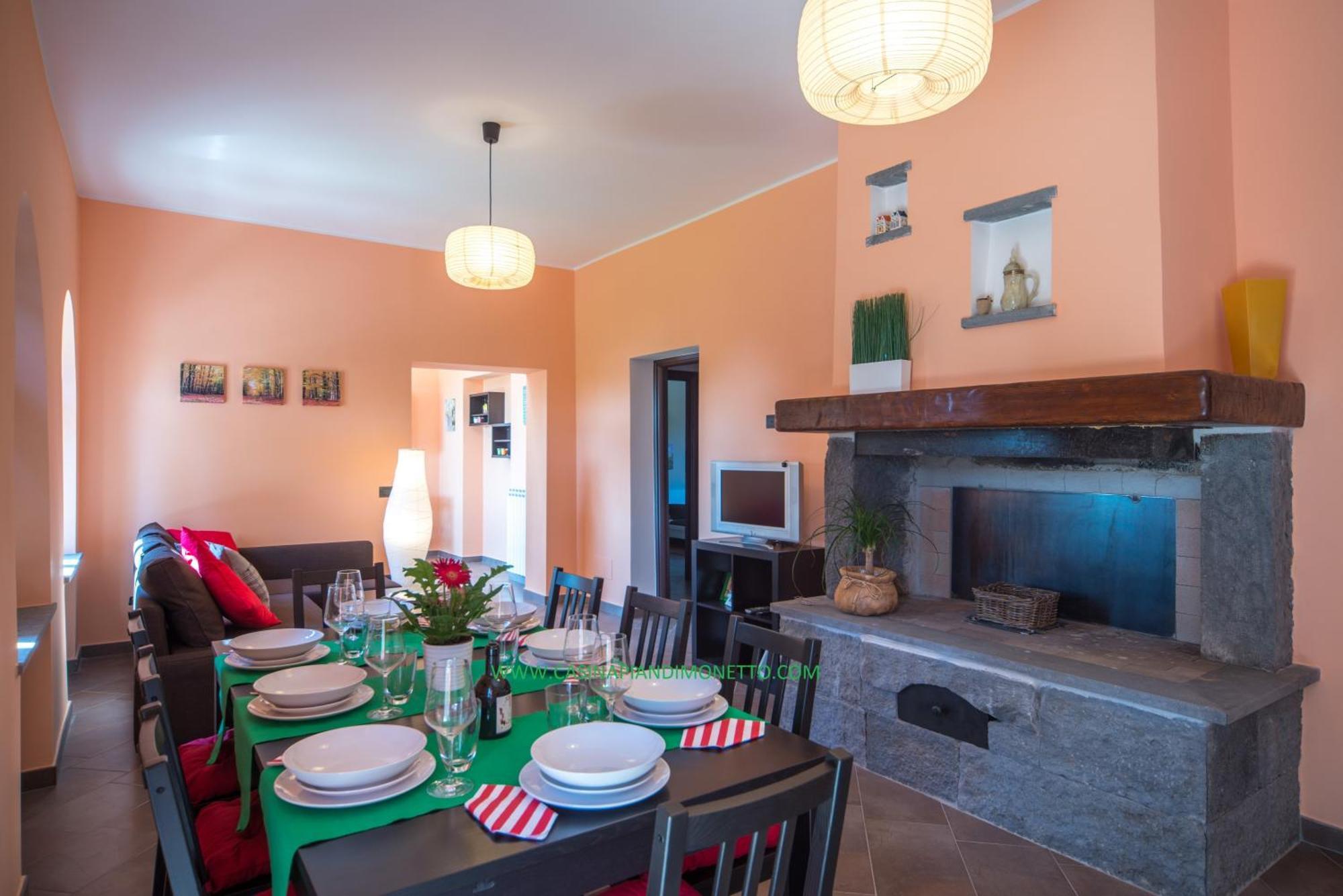 モンテフィアスコーネ Casina Pian Di Monettoヴィラ エクステリア 写真