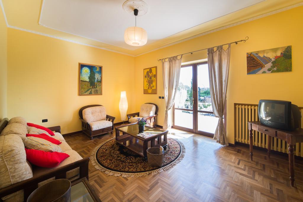 モンテフィアスコーネ Casina Pian Di Monettoヴィラ 部屋 写真